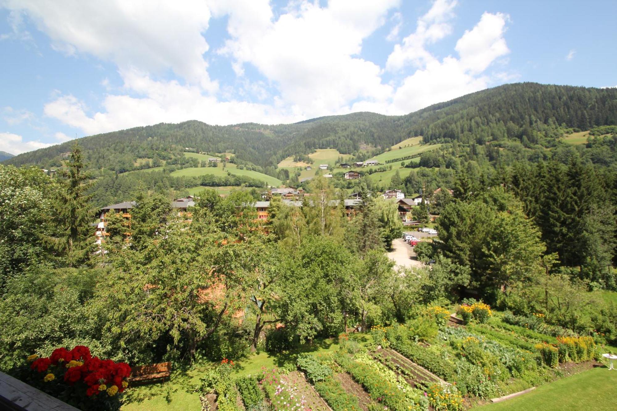 Pension Hubertushof Beim Roemerbad Бад Кляйнкирххайм Экстерьер фото